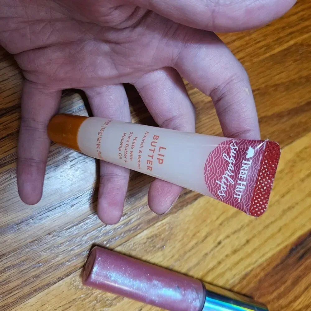 LOT Burt's Bees Coconut Pear Lip Balm, Coconut Lip Oil, Tree Hut Lip Butter +1